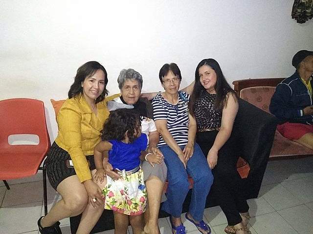 Viajamos A Ibague A Visitar A Mi Abuela Materna Y A Pasar Navidad