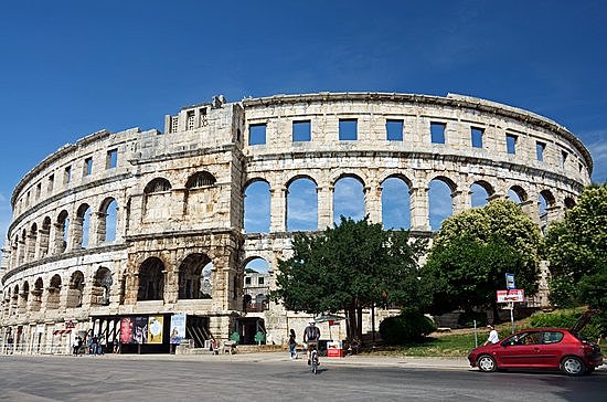 Amfiteatre de Pula