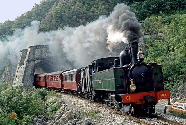 Premier train à vapeur