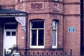 Wilde moved to London.