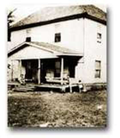 The Disney Family Moves to Missouri