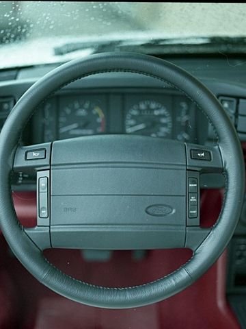 Volantes con botones extra