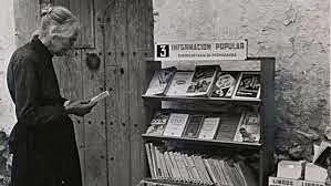 Evolución Política: Censura