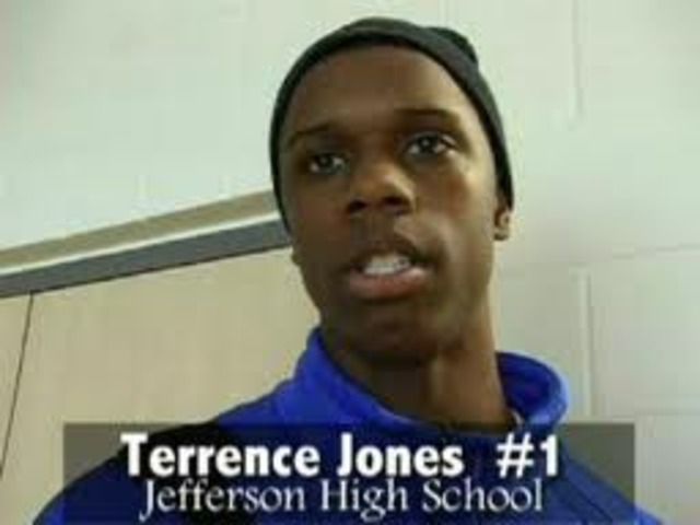 Terrence Jones commits to Kentucky, completing 2010 Class