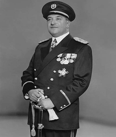 Le Général Chehab est nommé Premier Ministre avec pour mission d'assurer en urgence des présidentielles démocratiques.