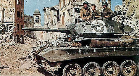 Invasión de Italia y caída de Mussolini.