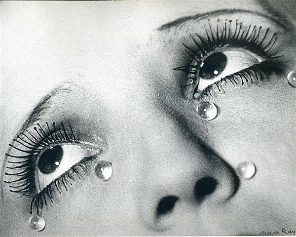 "Glass Tears" de Man Ray