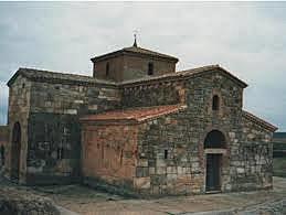 Organizacion De Una Especie De Abadía Medieval Con Colegio Para Niños, Asilo De Ancianos Y Sementeras Comunes