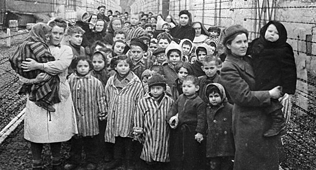 Los rojos llegan a Auschwitz