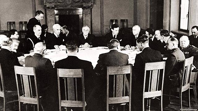 CONFERENCIA DE YALTA
