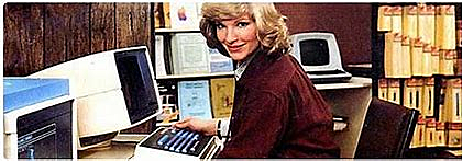 APARECEN LAS PRIMERAS RELACIONES COMERCIALES ELECTRONICAS