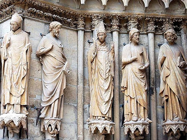 Características de la Escultura Gótica del Siglo XIV