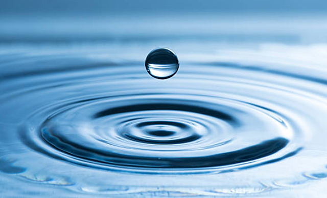 Modelo de "crecimiento económico" o "filtración por goteo".