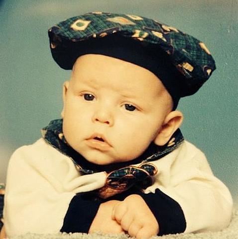 Shawn Mendes was born.