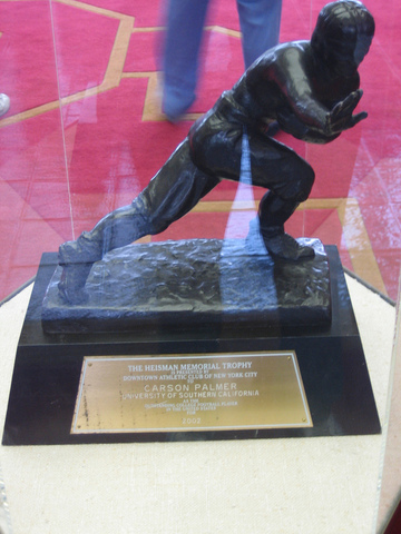 Carson Palmer Wins 2002 Heisman Trophy