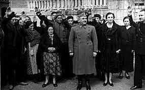 Franco firma el último parte de guerra