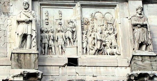 Relleu de l'arc de Constantí