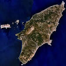 Italia ocupa la isla de Rodas.