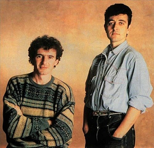 Debut de El Ultimo De La Fila