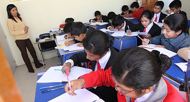 Se postergan clases escolares
