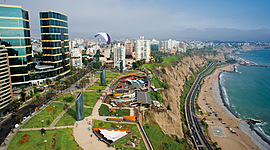 Timeline: EL ALOJAMIENTO EN EL PERÚ