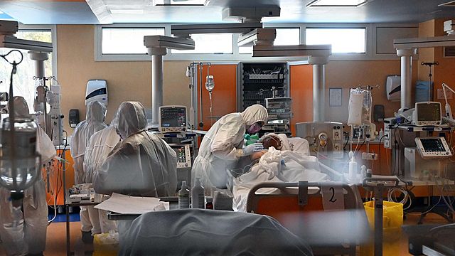 MORTALIDAD vuelve a CRECER en ITALIA