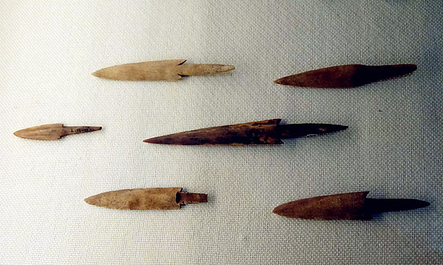 C - Arrowheads were made by Ancient Chinese