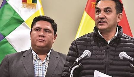 Gobierno decreta cuarentena y la gente debe quedarse en casa de 17:00 a 5:00