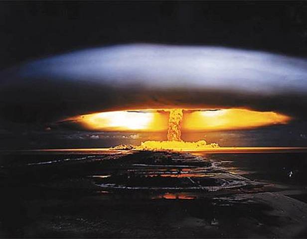 Estados Unidos prueba en el Pacífico la bomba de hidrógeno