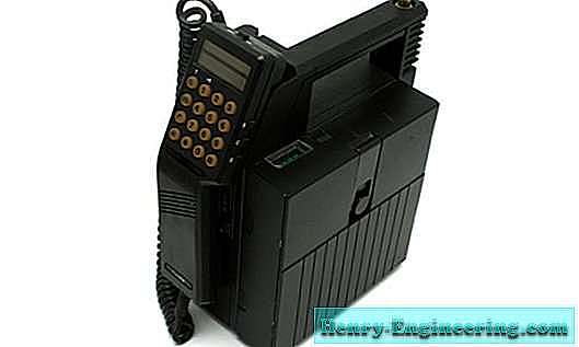 Esimene mobiiltelefon