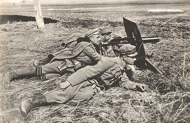 SLOVENCI OB IZBRUHU VOJNE