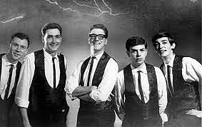 Debutan Los Estudiantes