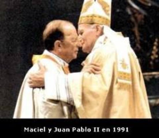 Papa Juan Pablo II beatifica al sacerdote colombiano Mariano de Jesús Euse.