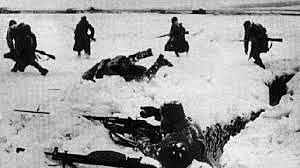 Alemania invade la URSS.