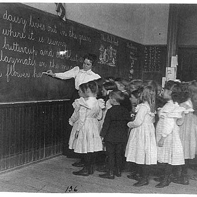 Timeline: U.S language and Schooling