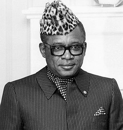 Segundo golpe de estado del general Joseph-Desiré Mobutu con el apoyo de la CIA (Agencia Central de Inteligencia) de los Estados Unidos.