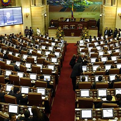 Timeline: ULTIMAS PRECIDENCIAS EN COLOMBIA