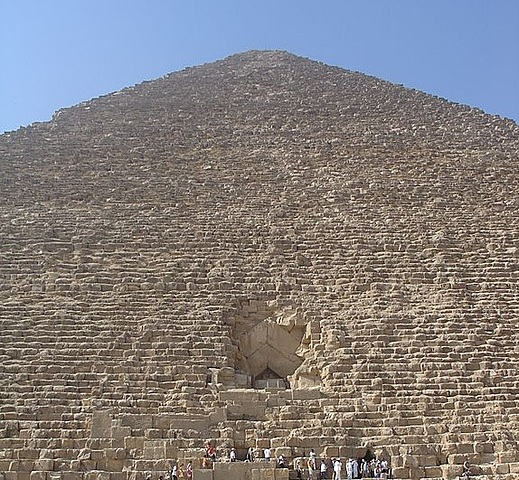 Remate da gran pirámide de Keops