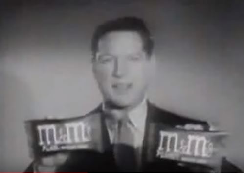 REEVES EXPLOTA EL MERCADO DE M&M´S