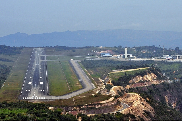 Inauguración del Aeropuerto Internacional Palonegro