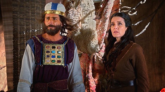 Aarón y Miriam con Moisés en Egipto