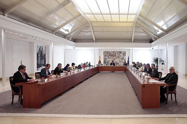 El Gobierno aprueba este martes medidas económicas para hacer frente al coronavirus