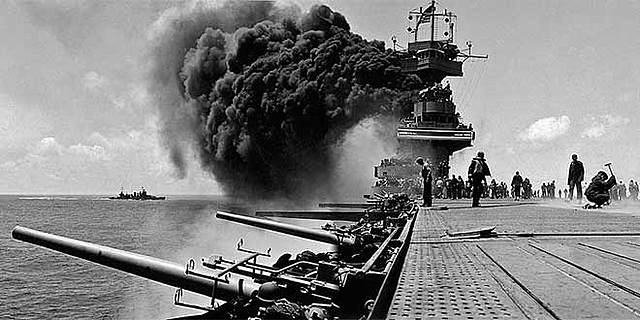 EE.UU derrota a Japó a la batalla de Midway