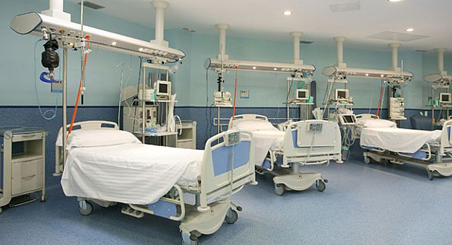 Sanidad contempla problemas en las UCI y muertes por coronavirus incluso hasta junio