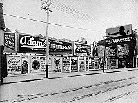 Primeras vallas publicitarias