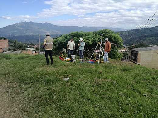 LOCALIZACIÓN Y REPLANTEO