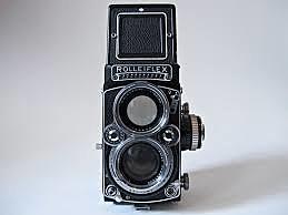 6. Se inventó la Rolleiflex, que usaba un rollo de película de 6x6