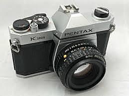 9. Una que fue hecha para la vida diaria de los ciudadanos, es la llamada "Pentax K1000"