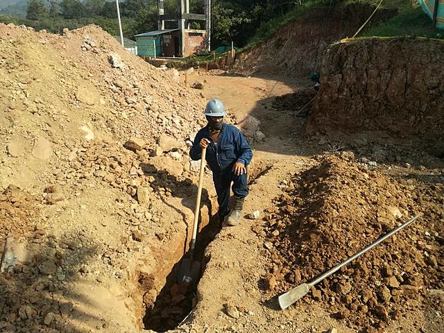 EXCAVACIÓN MANUAL REDES EXISTENTES