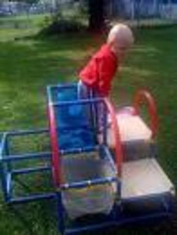 25-30 months : Physical